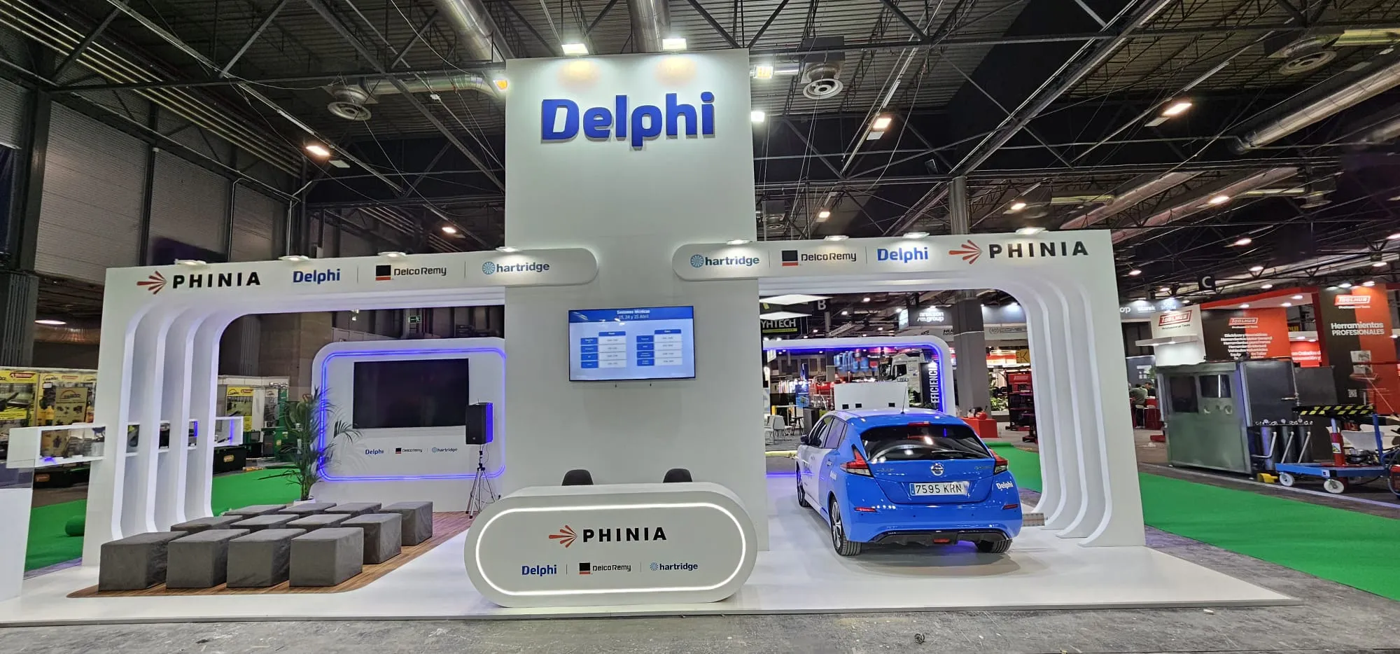 Stand de diseño para empresa de automoción en feria Motortec Madrid